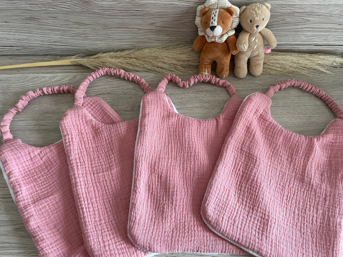 Bavoir maternelle Rose - Bavoir cantine - en bambou et double gaze - personnalisable - Fin de série