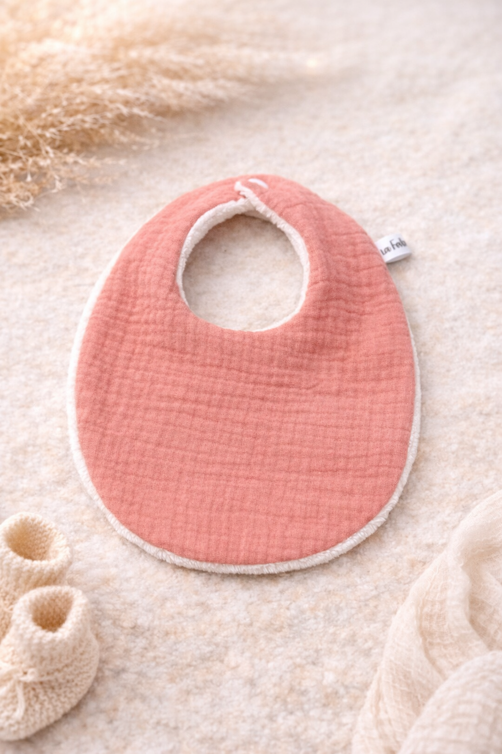fin de série bavoir naissance rose