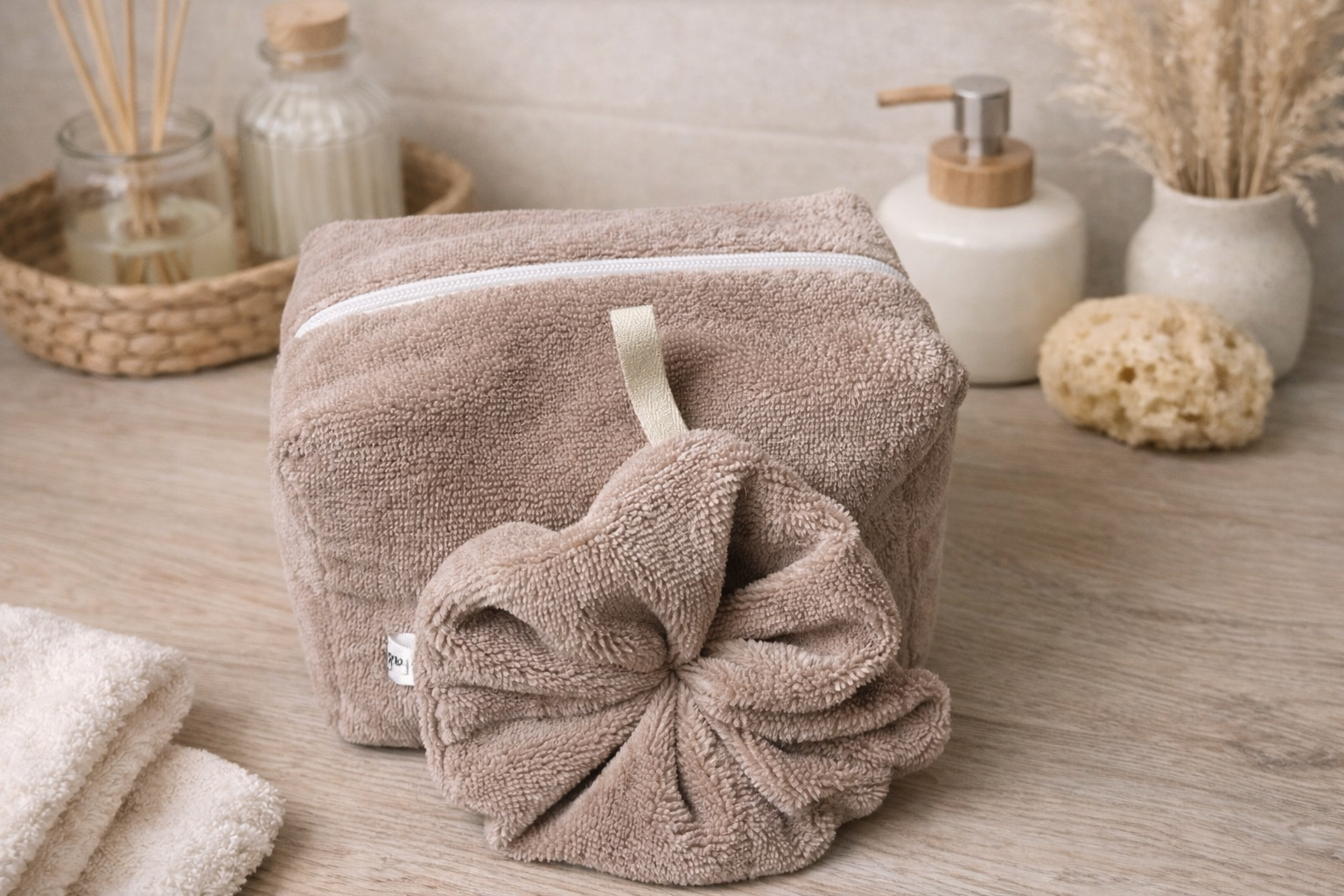 pack trousse toilette et fleur de douche